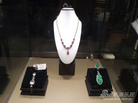 精美展品引人驻足