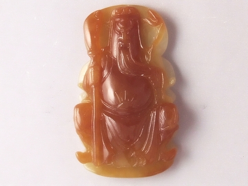 购买红翡时要留意?色翡翠