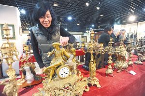首届西洋古董展开幕