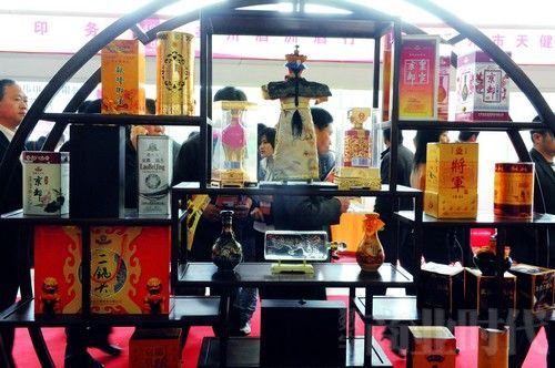 中国白酒的豪门之路：从身价到身份