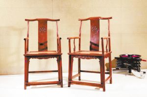 嘉德将展侣明室藏黄花梨家具