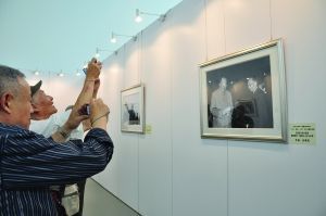 老摄影家作品在苏展出