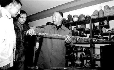 七旬老汉欲捐出藏品建10座博物馆