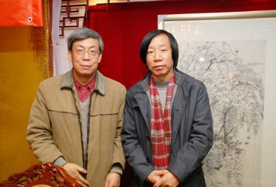 苏宗胜与中国收藏家协会副秘书长张忠义合影