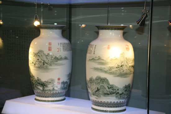 陶瓷《富春山居图》演绎画瓷艺术跨界之美