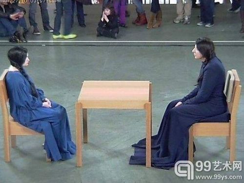 对话玛丽娜?阿布拉莫维奇：思考生与死