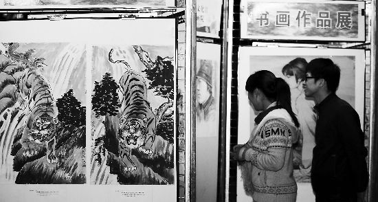 少儿书画展 让人饱眼福(图)
