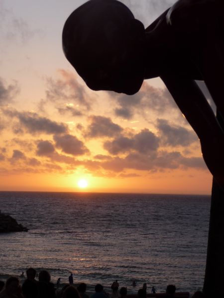 陈文令作品《小红人》