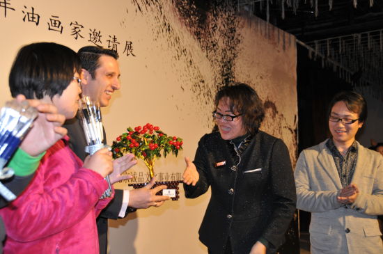 培智中学学生作品赠送马奈草地艺术中心