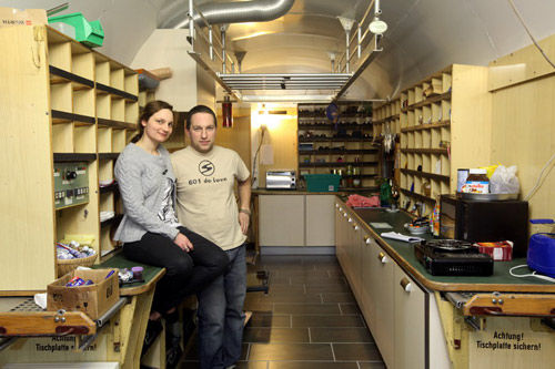 摄影师凡妮莎和马可 住在德国最疯狂的房子里 