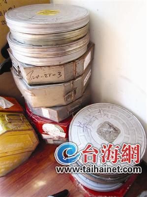 老郑自己收藏的私人影院(图)
