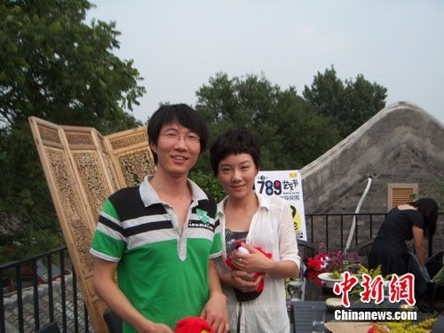 苏紫紫和听众合影