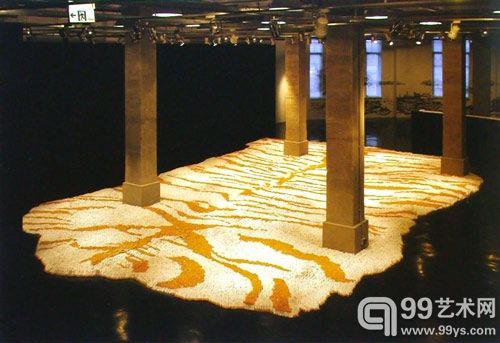 66万支香烟铺就的虎皮地毯