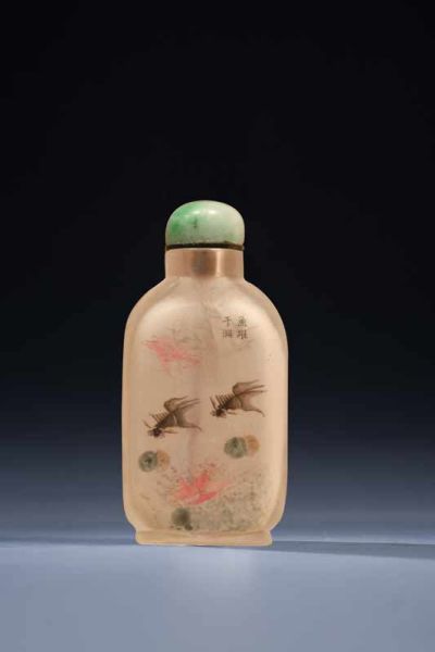 马少宣内画鱼藻图料鼻烟壶---清光绪二十六年（公元1900年）