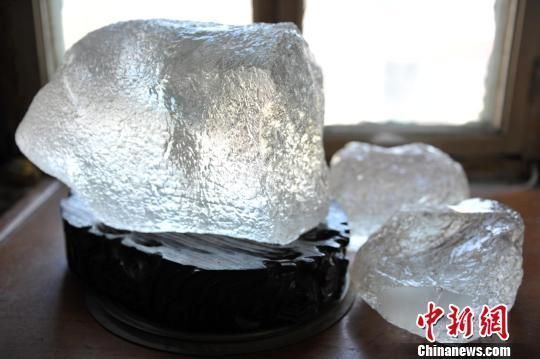 古玩店淘到天外陨石