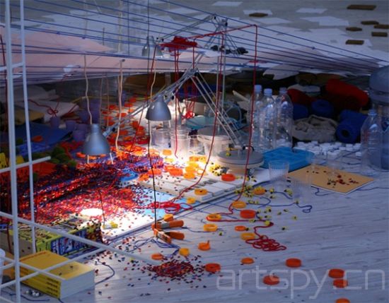 萨拉?斯茨（Sarah Sze）作品