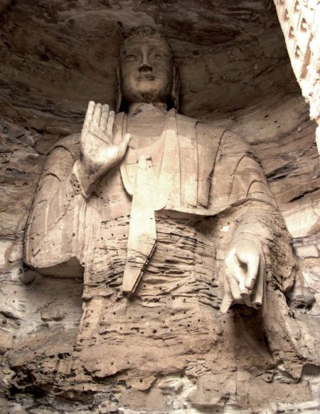 图6 第十六窟主尊