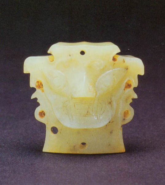 新石器时代玉器??玉人首。