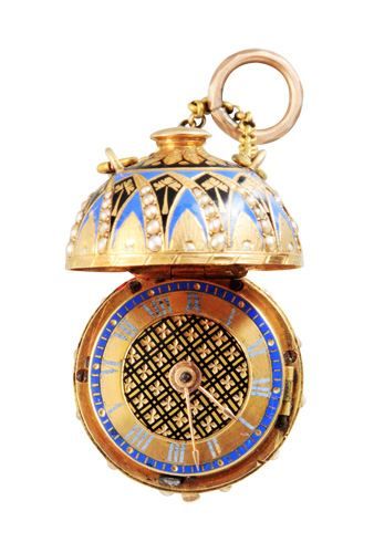 18世纪末球形表 　　表球直径2.2厘米，通高2.35厘米。此表为英国制造，球形表为铜 镀金所制。