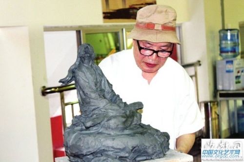 记莆田木雕大师闵国霖：麦田里的守望者