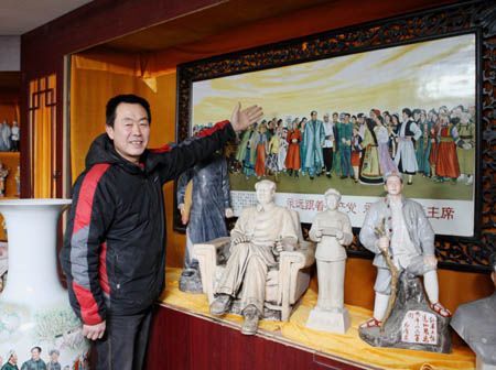 藏家张涛和他的瓷雕收藏(图)