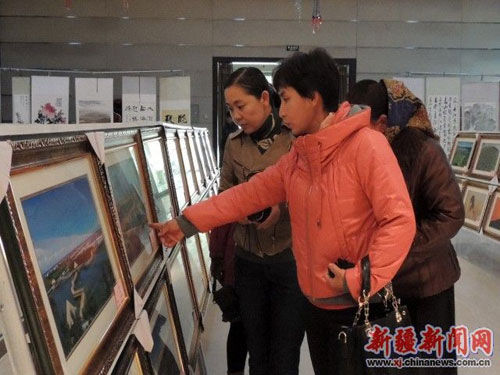 博湖县书画摄影展开展
