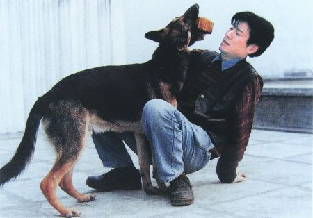 悦读2011周春芽：那条叫黑根的狗帮我进化