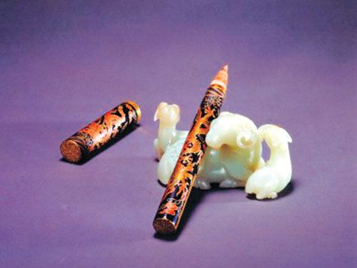 青白玉三羊开泰笔架，制作惟妙惟肖