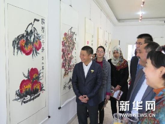 中国画家张剑峰在突尼斯举办国画展