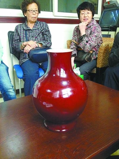 民间鉴宝：要想古书不朽千万别放樟脑防虫