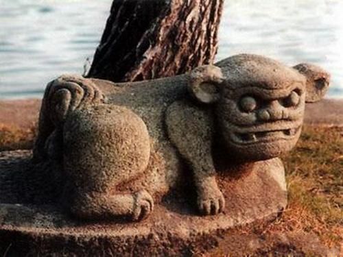 2.雷州石狗