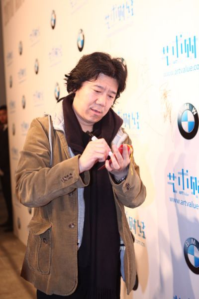 图文：孟京辉出席2010年度艺术权力榜颁奖典礼