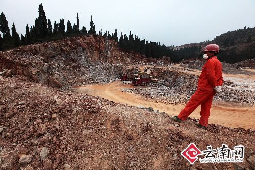 滇池研究会担心采石震坏五百罗汉(图)
