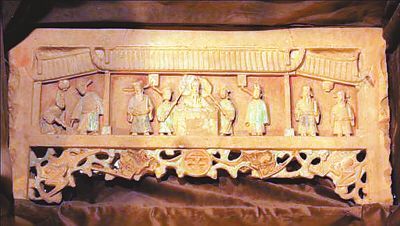 美国移交的明代石质墙顶饰带。