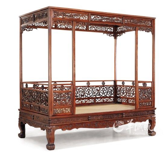 海南黄花梨六柱螭龙纹棚架大床(伍炳亮作品)