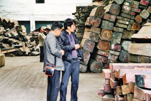 红木原材料一年价格翻一倍(图)