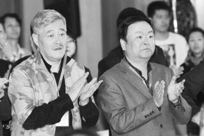 昨日导演工会的年会上，赵本山与高希希的合影。资料图片