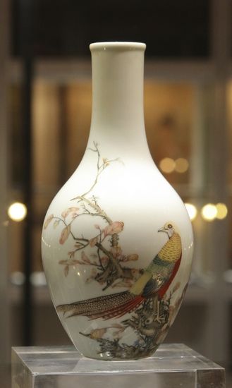 价值2亿港元的天价“花瓶” CFP 资料