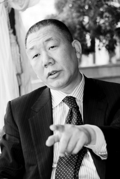 郭庆祥气势咄咄。