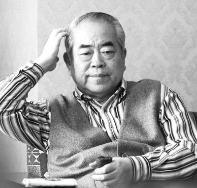 范曾有点挠头。