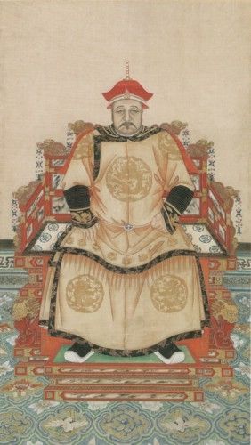 无款设色《皇太极坐像图》轴。