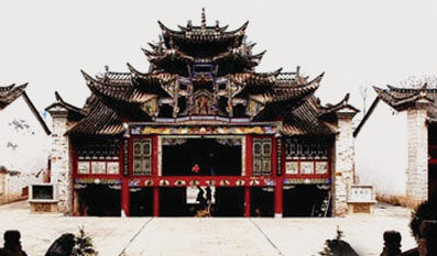 云南曲靖会泽，江西会馆院内最有名的大戏楼。