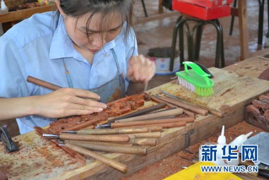 红木家具的制造