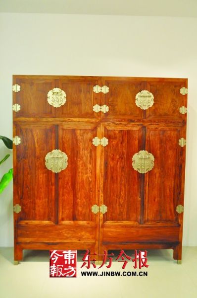 海南黄花梨顶箱大衣柜