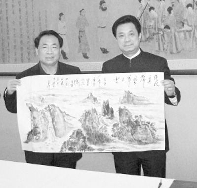 徐震中：只研朱墨作春山(图)
