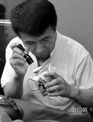 市民收藏假瓷器想卖高价 竟欲请文物专家做证书