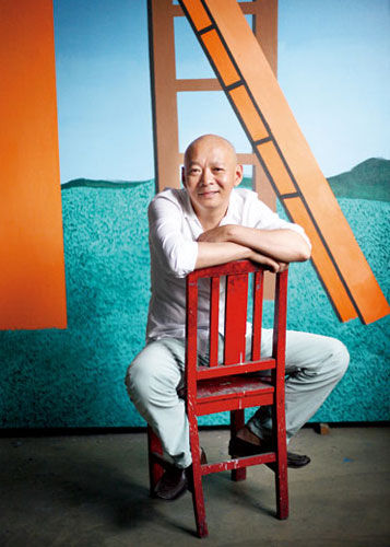 2011年5月，岳敏君在工作室。摄影-孙晓曦