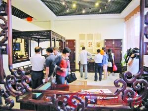 红木家具价格比年初翻番 专家提醒谨防造假现象