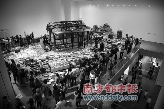 谈当代艺术的去魅写作