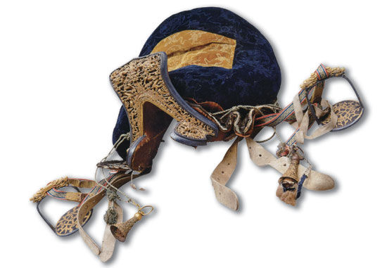 高宗御用铁金刻双龙马鞍